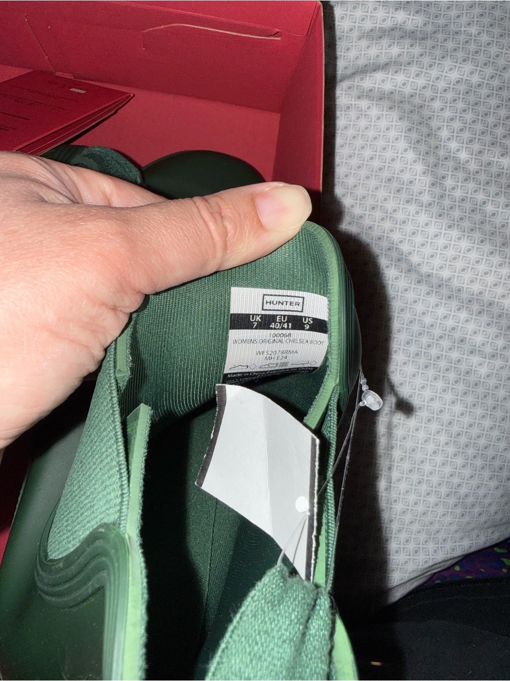 Hunter Short Chelsea Rain Boots in Dark Green - Picture 6 of 8